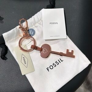 Fossil Rose Gold Key-Shaped Keychain with Engraved Heart - NWT & Dust Bag!!
